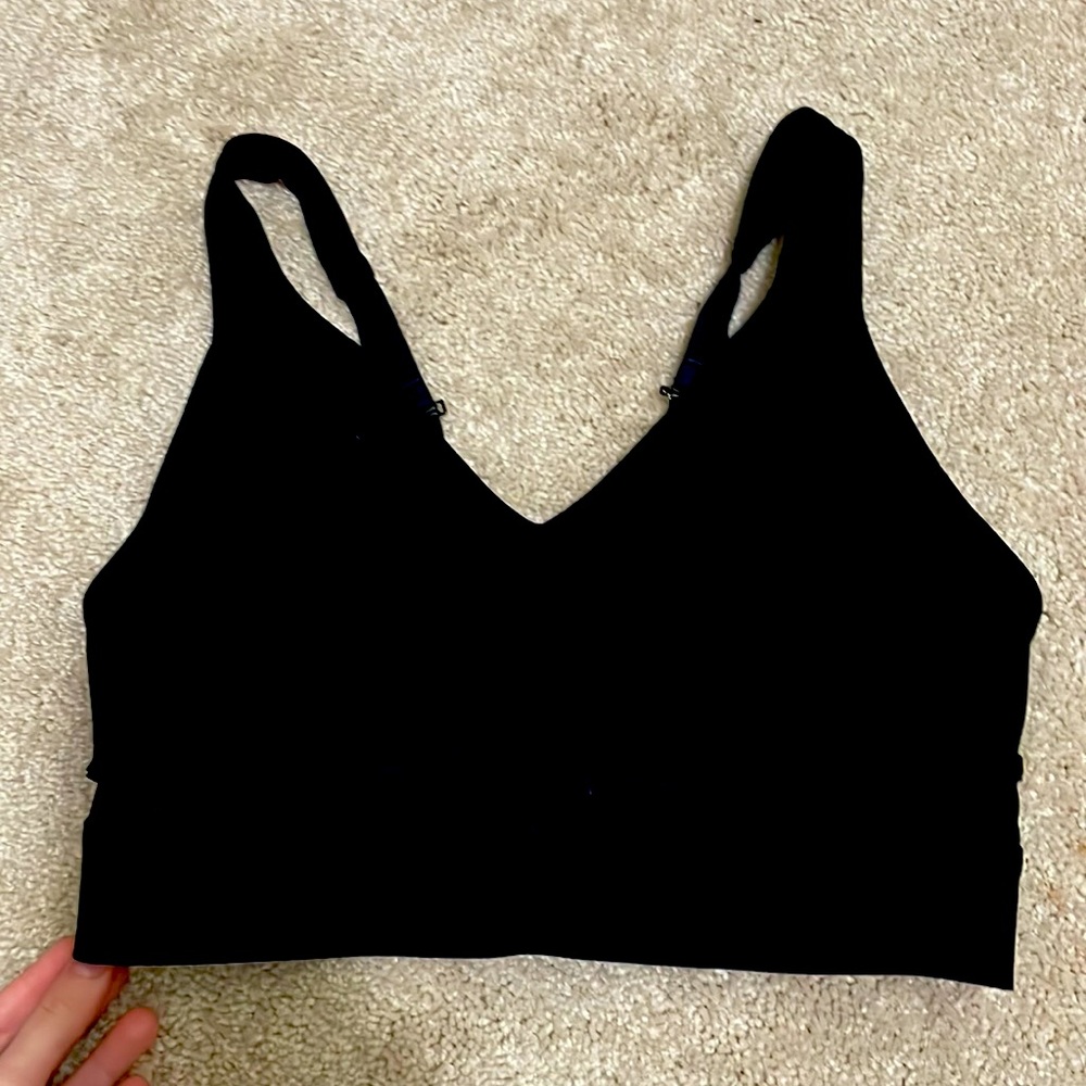 Black fabletics sports bra